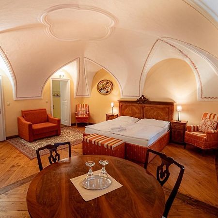 Banská Štiavnica Penzion Cosmopolitan Ii. מראה חיצוני תמונה