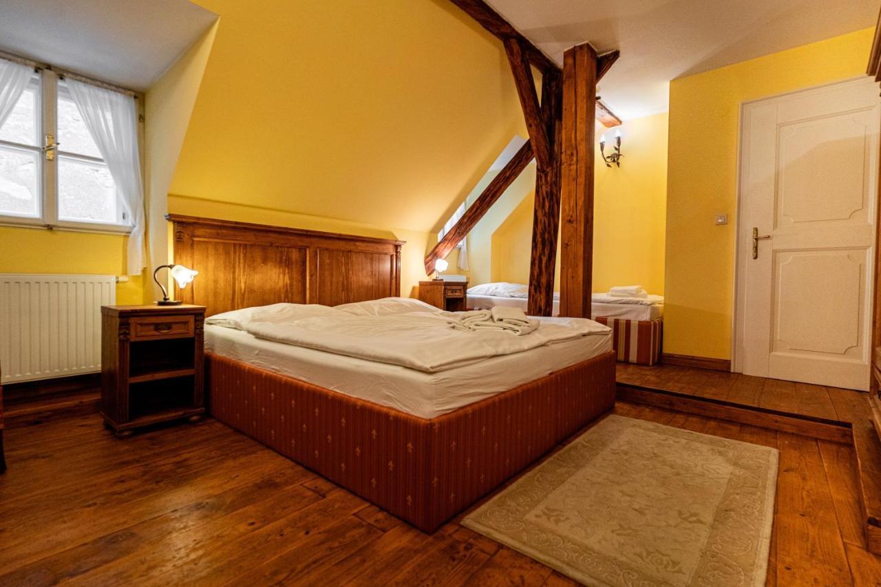 Banská Štiavnica Penzion Cosmopolitan Ii. מראה חיצוני תמונה