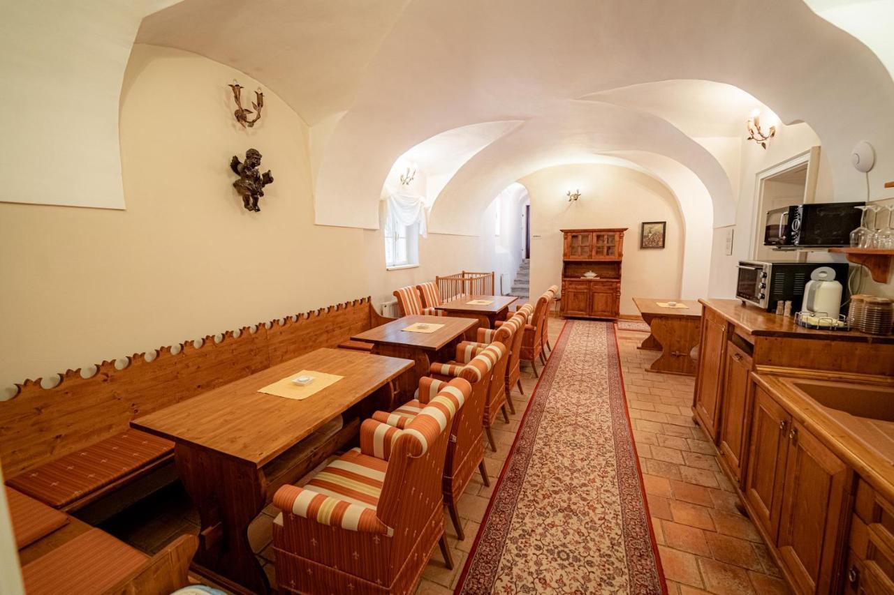 Banská Štiavnica Penzion Cosmopolitan Ii. מראה חיצוני תמונה